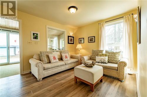 14 Picnic Point Lane, Manitowaning, ON - Indoor Photo Showing Living Room