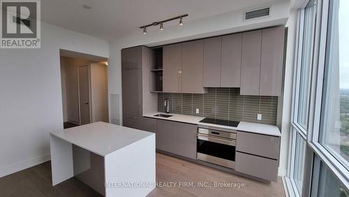 #5409 -1 Yorkville Ave, Toronto, ON - Indoor Photo Showing Kitchen With Upgraded Kitchen