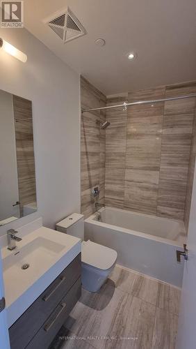 #5409 -1 Yorkville Ave, Toronto, ON - Indoor Photo Showing Bathroom