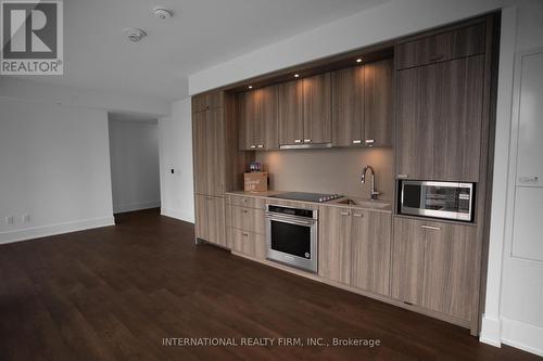 #1714 -480 Front St W, Toronto, ON - Indoor Photo Showing Kitchen