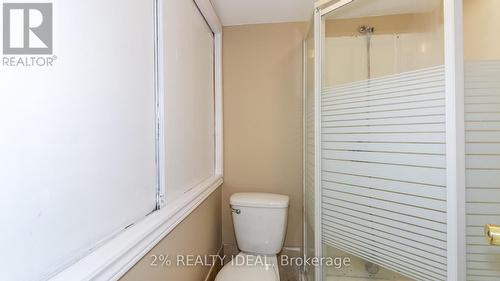 666 Lakelands Ave, Innisfil, ON - Indoor Photo Showing Bathroom