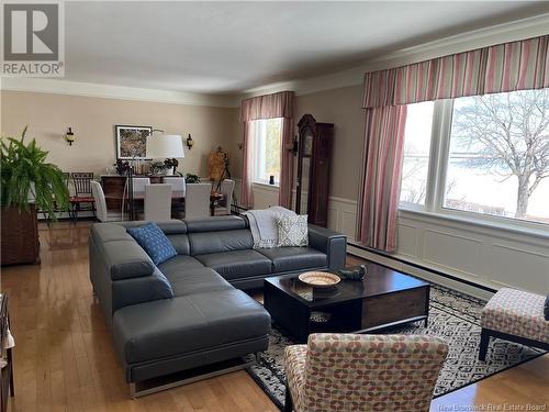 555 Riverside Drive, Bathurst, NB - Indoor Photo Showing Living Room