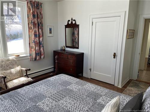 555 Riverside Drive, Bathurst, NB - Indoor Photo Showing Bedroom