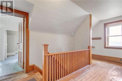 8611 Purdy Road, Ottawa, ON - Indoor Photo Showing Other Room