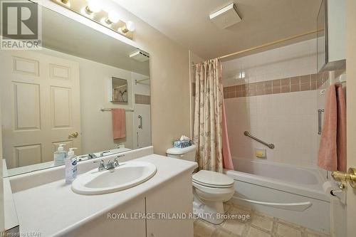 #204 -155 Kent St, London, ON - Indoor Photo Showing Bathroom