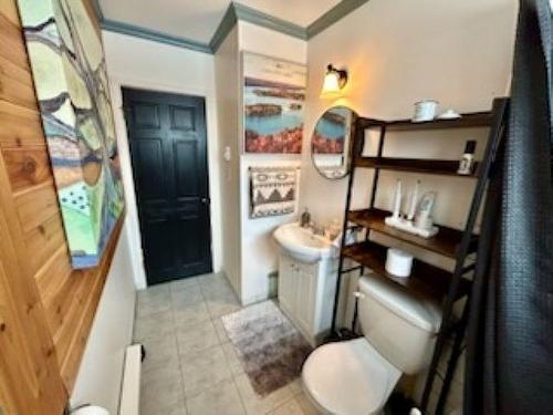 35 Heron Drive, Manitouwadge, ON - Indoor Photo Showing Bathroom