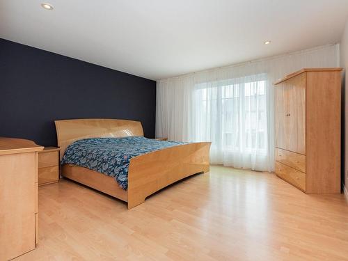 Master bedroom - 2595 Rue Des Pintades, Laval (Sainte-Rose), QC - Indoor Photo Showing Bedroom