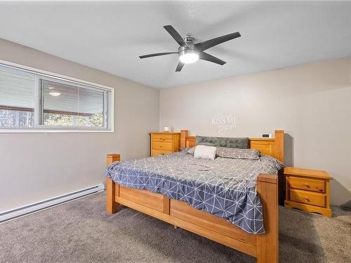 6222 Fern Rd, Port Alberni, BC - Indoor Photo Showing Bedroom