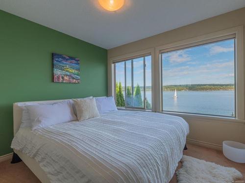 8-245 Oyster Cove Rd, Ladysmith, BC - Indoor Photo Showing Bedroom