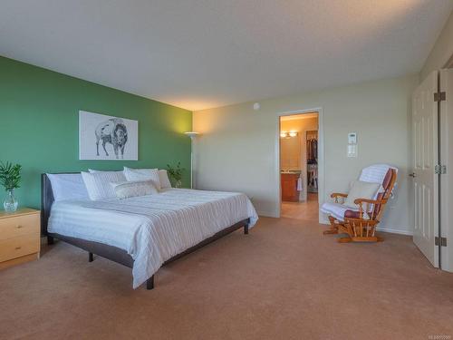 8-245 Oyster Cove Rd, Ladysmith, BC - Indoor Photo Showing Bedroom