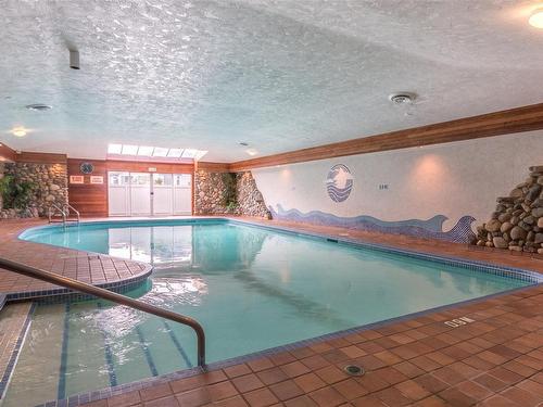 4157-2600 Ferguson Rd, Central Saanich, BC - Indoor Photo Showing Other Room With In Ground Pool