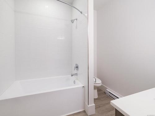 1221 Viewtop Rd, Duncan, BC - Indoor Photo Showing Bathroom