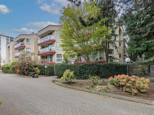 206-406 Simcoe St, Victoria, BC - Outdoor With Balcony