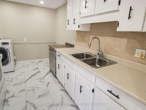 Upper-24 Tara Cres, Thorold, ON - Indoor Photo Showing Laundry Room