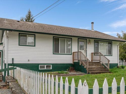 1679 Cedar Rd, Nanaimo, BC - Outdoor