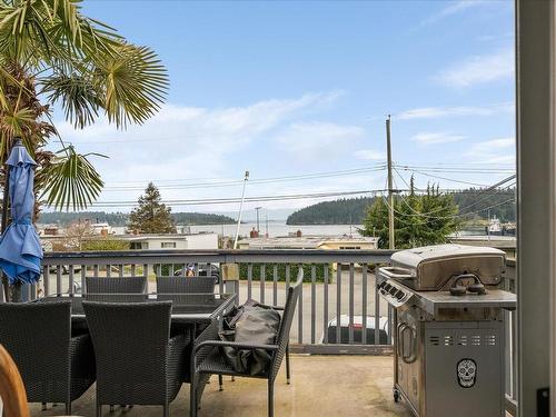 643 Beach Dr, Nanaimo, BC - Outdoor With Deck Patio Veranda