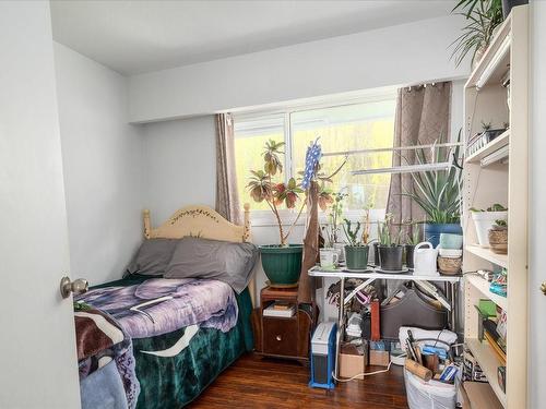 643 Beach Dr, Nanaimo, BC - Indoor Photo Showing Bedroom