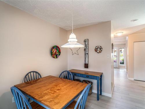 1673 Creekside Dr, Nanaimo, BC - Indoor Photo Showing Dining Room