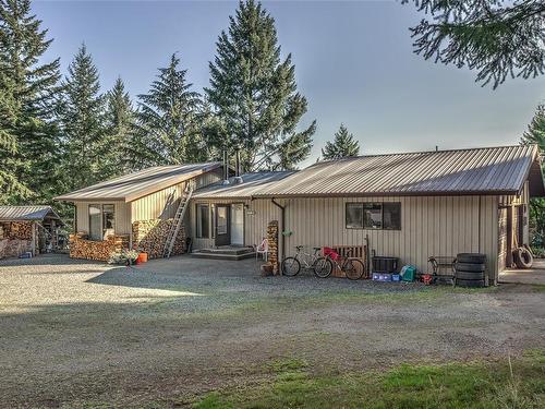 444 Blackburn Rd, Salt Spring, BC - Outdoor