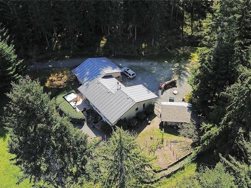 444 Blackburn Rd, Salt Spring, BC - Outdoor