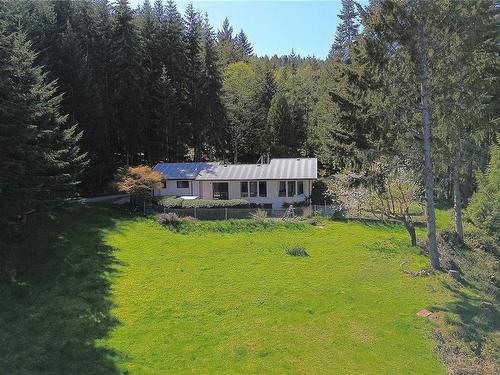 444 Blackburn Rd, Salt Spring, BC - Outdoor