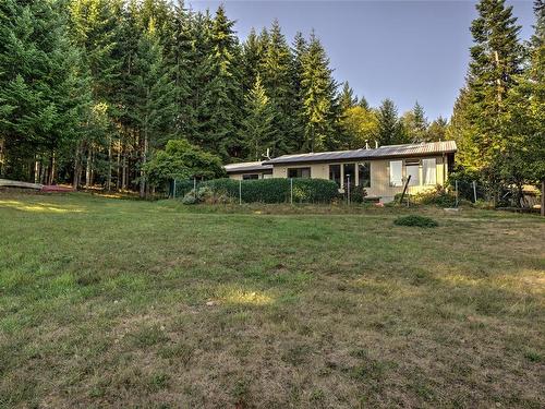 444 Blackburn Rd, Salt Spring, BC - Outdoor