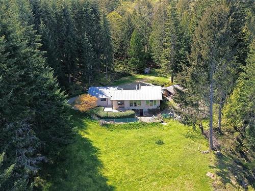 444 Blackburn Rd, Salt Spring, BC - Outdoor