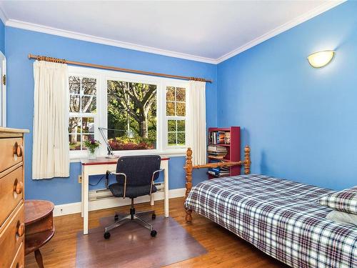 1515 Despard Ave, Victoria, BC - Indoor Photo Showing Bedroom