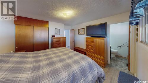 2924 3Rd Avenue N, Regina, SK - Indoor Photo Showing Bedroom