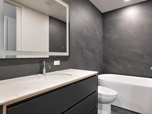 Ensuite bathroom - 3703-1020 Rue De La Montagne, Montréal (Ville-Marie), QC - Indoor Photo Showing Bathroom