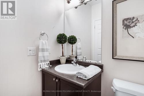 35 Tamarack Tr, Barrie, ON - Indoor Photo Showing Bathroom