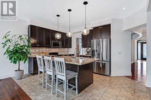 35 Tamarack Tr, Barrie, ON - Indoor Photo Showing Kitchen With Stainless Steel Kitchen With Upgraded Kitchen