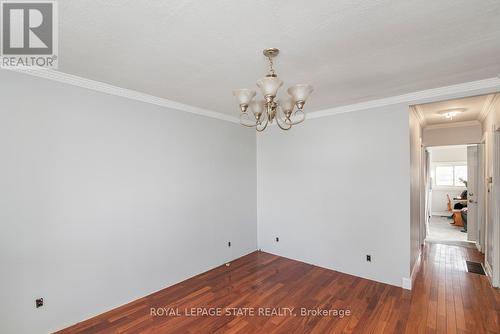 8 Merchison Avenue, Hamilton, ON - Indoor Photo Showing Other Room