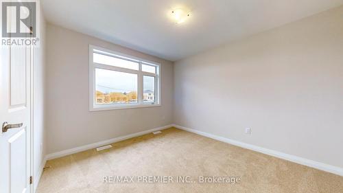 5 Federica Cres, Wasaga Beach, ON - Indoor Photo Showing Other Room
