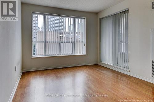 #512 -889 Bay St, Toronto, ON - Indoor Photo Showing Other Room