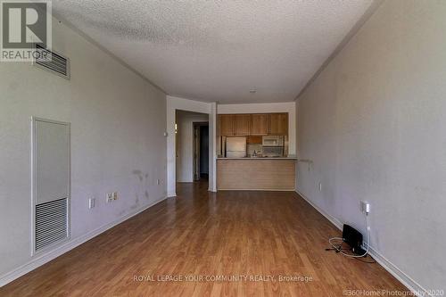 #512 -889 Bay St, Toronto, ON - Indoor Photo Showing Other Room