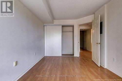 #512 -889 Bay St, Toronto, ON - Indoor Photo Showing Other Room