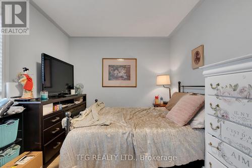 1620 Green Rd, Clarington, ON - Indoor Photo Showing Bedroom
