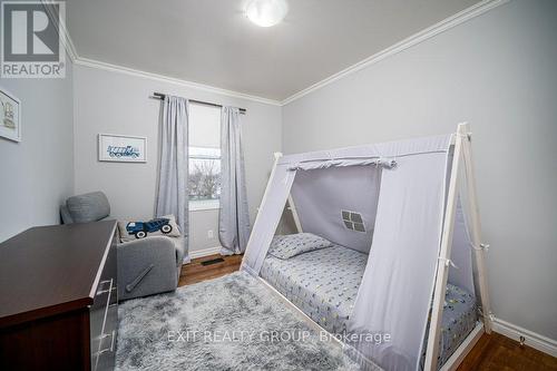 40 Bleeker Ave, Quinte West, ON - Indoor Photo Showing Bedroom