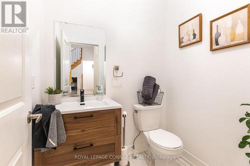 6 Brabin Circ, Whitby, ON - Indoor Photo Showing Bathroom