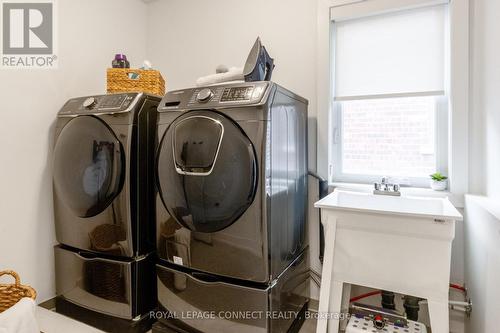 6 Brabin Circ, Whitby, ON - Indoor Photo Showing Laundry Room