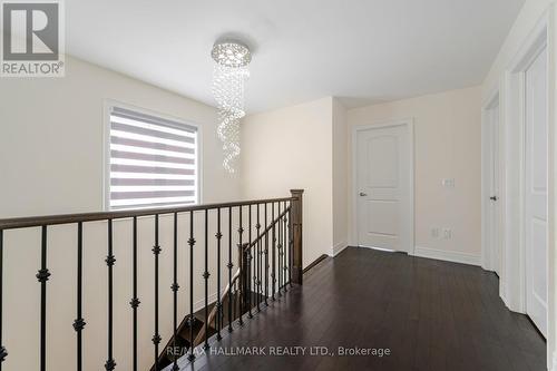 1025 Langford Boulevard, Bradford West Gwillimbury, ON - Indoor Photo Showing Other Room