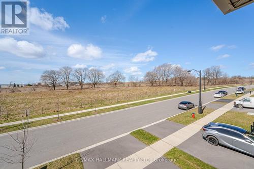 1025 Langford Boulevard, Bradford West Gwillimbury, ON - Outdoor With View