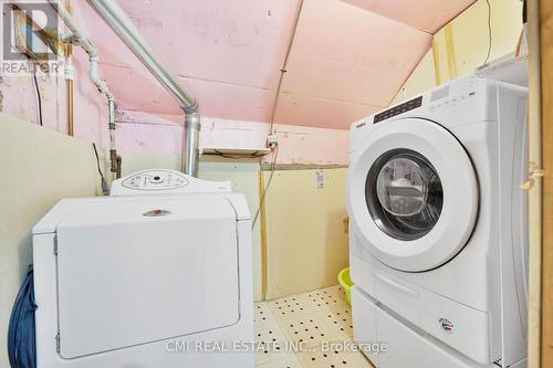 #49 -57 Stately Way, Markham, ON - Indoor Photo Showing Laundry Room
