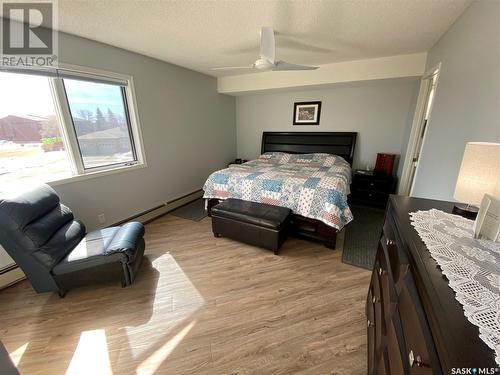 201 27 Erichsen Place, Yorkton, SK - Indoor Photo Showing Bedroom