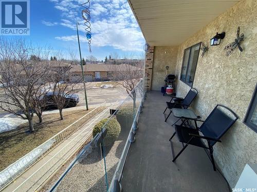 201 27 Erichsen Place, Yorkton, SK - Outdoor