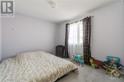 1018 Sheenboro Crescent, Ottawa, ON - Indoor Photo Showing Bedroom
