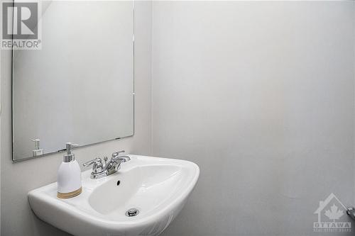 150 Walleye Private, Ottawa, ON - Indoor Photo Showing Bathroom