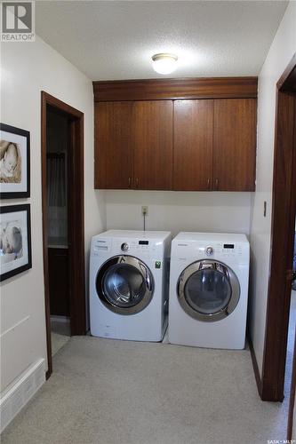 218 Carleton Drive, Saskatoon, SK - Indoor Photo Showing Laundry Room