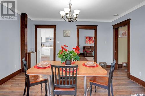 E 454 Fairford Street E, Moose Jaw, SK - Indoor Photo Showing Dining Room